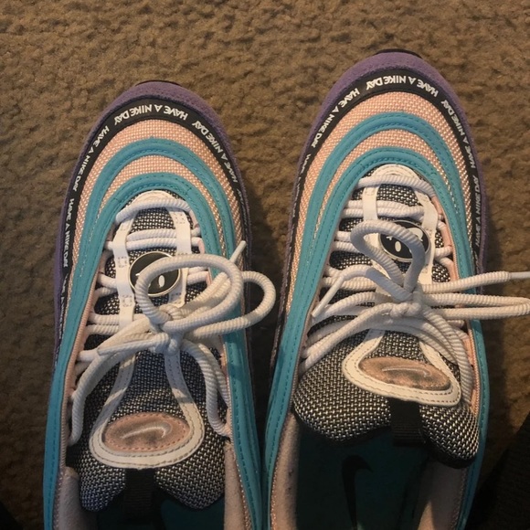 Air max 97 have a Nike day - Picture 2 of 4
